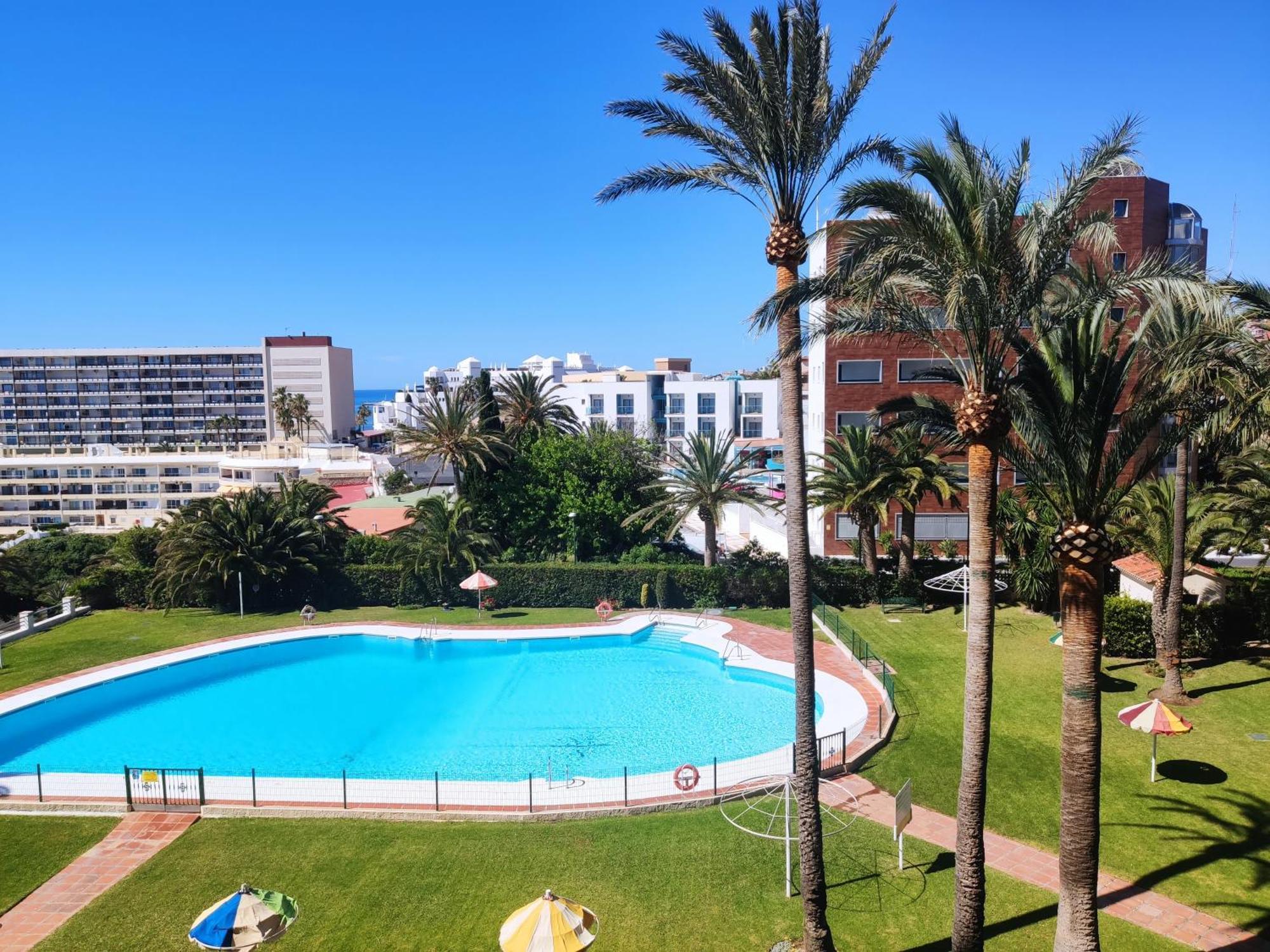 Apartamentos La Roca Rentals Торремолинос Экстерьер фото