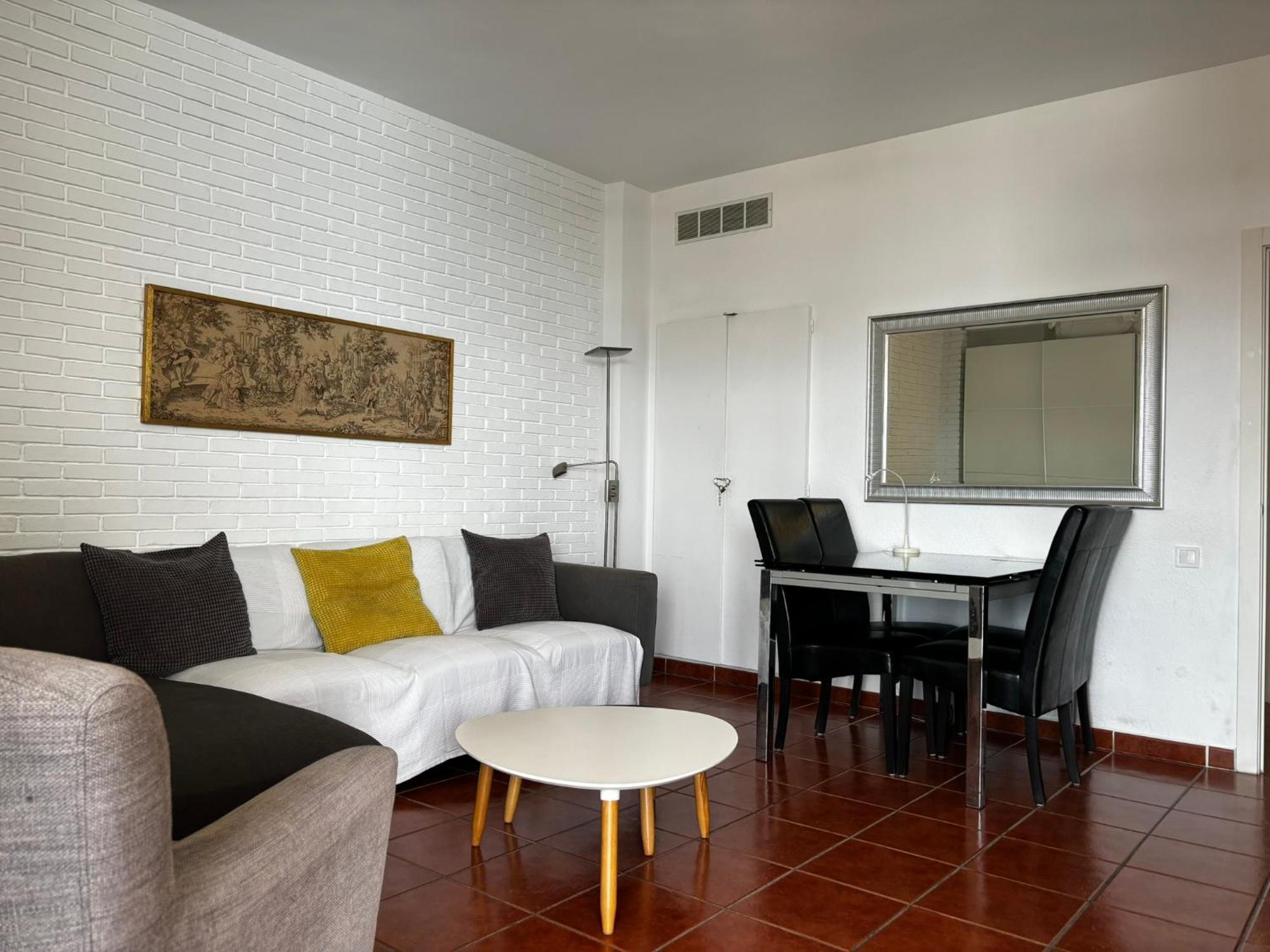 Apartamentos La Roca Rentals Торремолинос Экстерьер фото
